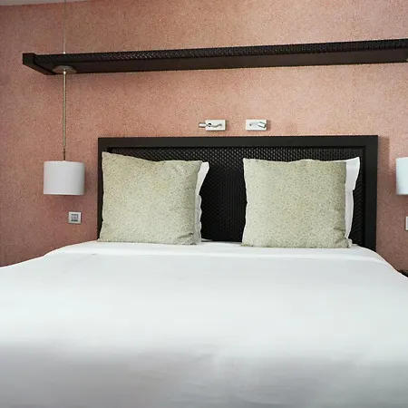 Hotel Elysees Regencia Paris Exterior photo